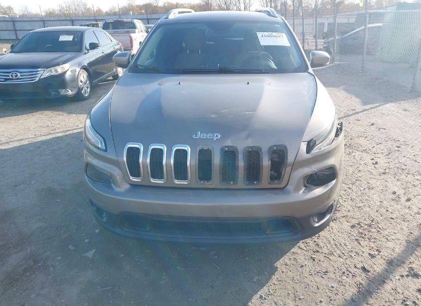 Photo 12 of 2016 Jeep Cherokee LATITUDE (VIN 1C4PJLCB2GW259090)