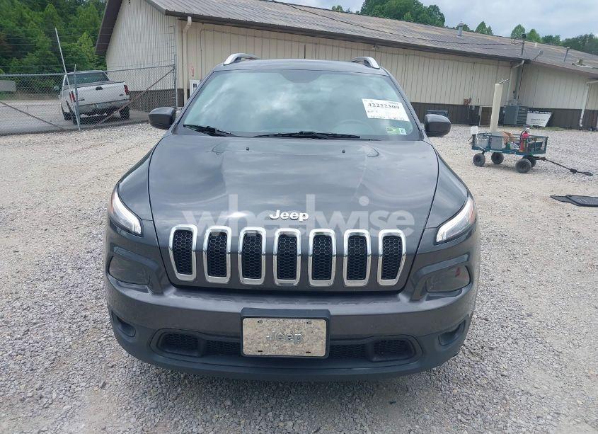 Photo 13 of 2017 Jeep Cherokee LATITUDE FWD (VIN 1C4PJLCB2HW566065)
