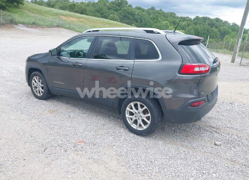 Photo 3 of 2017 Jeep Cherokee LATITUDE FWD (VIN 1C4PJLCB2HW566065)