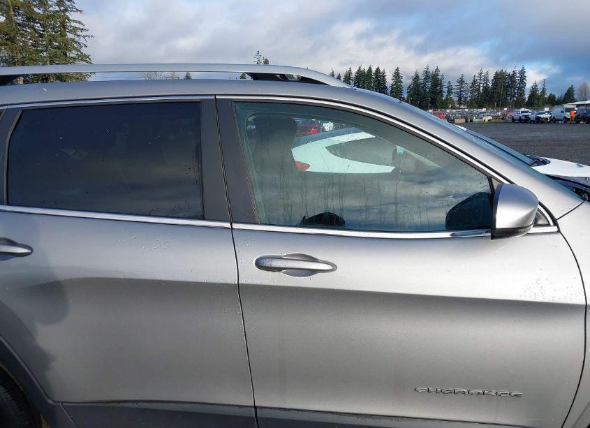 Photo 14 of 2017 Jeep Cherokee LATITUDE FWD (VIN 1C4PJLCB2HW619699)