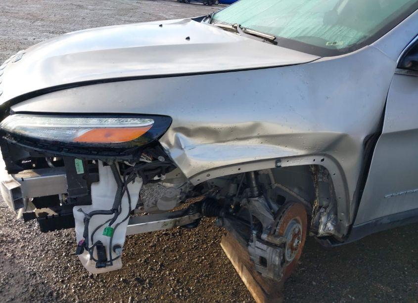 Photo 20 of 2017 Jeep Cherokee LATITUDE FWD (VIN 1C4PJLCB2HW619699)