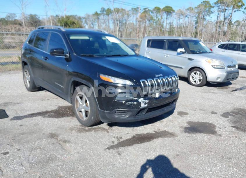 2018 Jeep Cherokee LATITUDE FWD (VIN 1C4PJLCB2JD511231) main photo