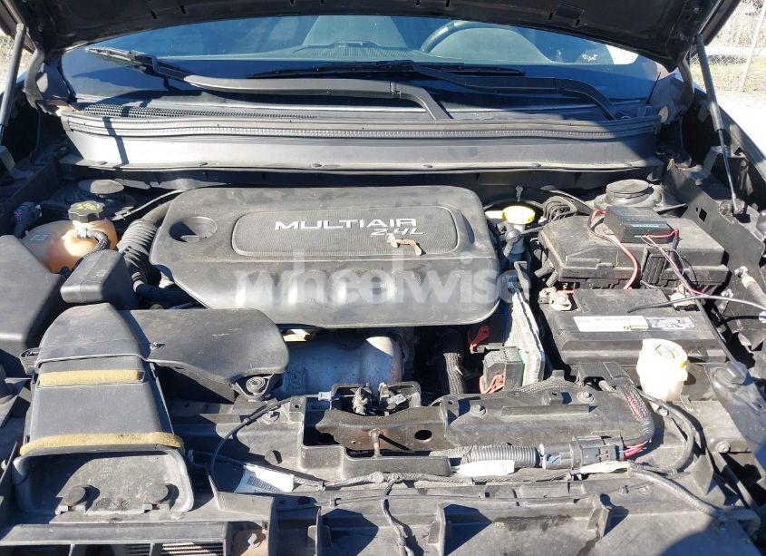 Photo 10 of 2018 Jeep Cherokee LATITUDE FWD (VIN 1C4PJLCB2JD511231)