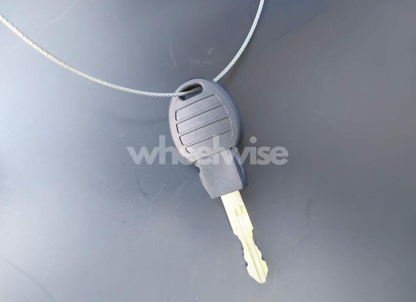 Photo 11 of 2018 Jeep Cherokee LATITUDE FWD (VIN 1C4PJLCB2JD511231)