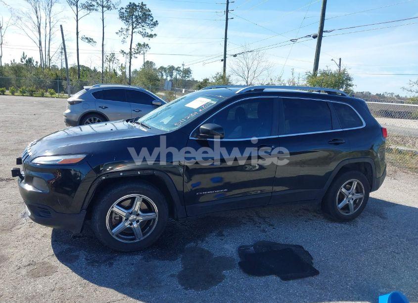 Photo 14 of 2018 Jeep Cherokee LATITUDE FWD (VIN 1C4PJLCB2JD511231)