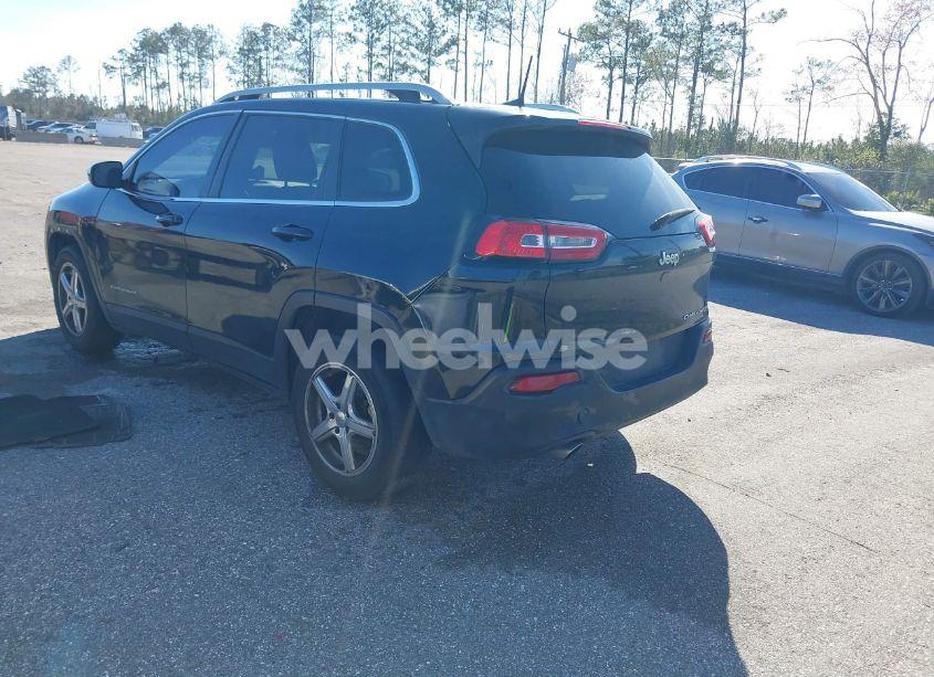 Photo 3 of 2018 Jeep Cherokee LATITUDE FWD (VIN 1C4PJLCB2JD511231)