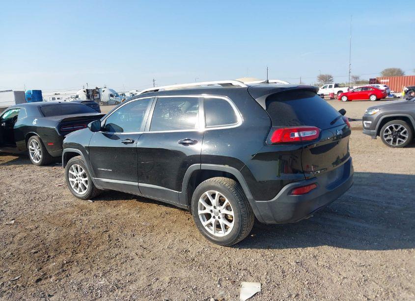Photo 14 of 2018 Jeep Cherokee LATITUDE FWD (VIN 1C4PJLCB2JD566813)