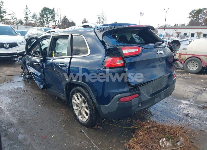 Photo 3 of 2018 Jeep Cherokee LATITUDE FWD (VIN 1C4PJLCB2JD596278)