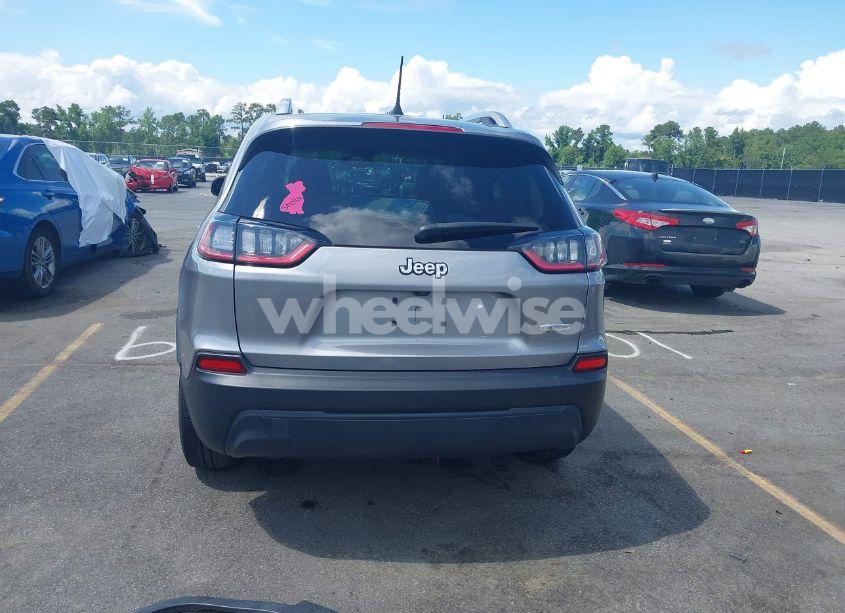 Photo 17 of 2019 Jeep Cherokee LATITUDE FWD (VIN 1C4PJLCB2KD325965)