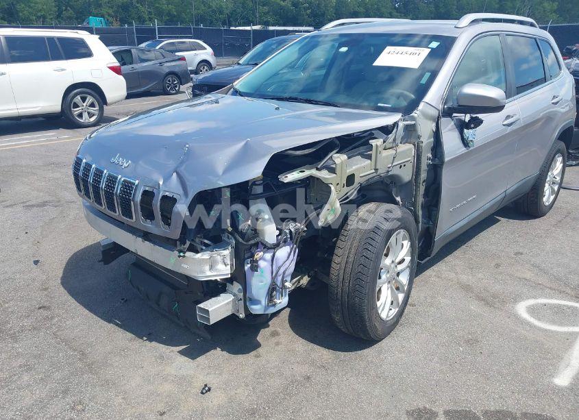 Photo 6 of 2019 Jeep Cherokee LATITUDE FWD (VIN 1C4PJLCB2KD325965)