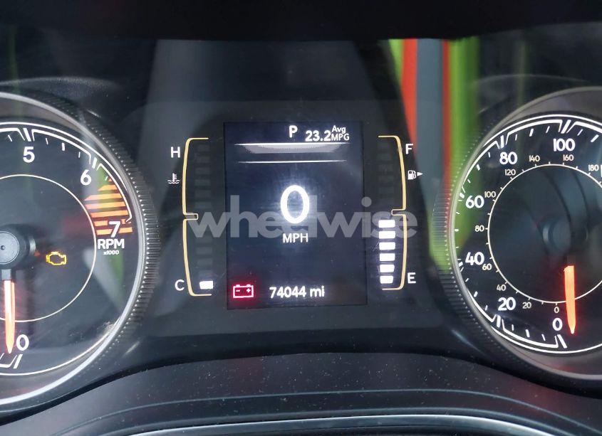 Photo 7 of 2019 Jeep Cherokee LATITUDE FWD (VIN 1C4PJLCB2KD444499)