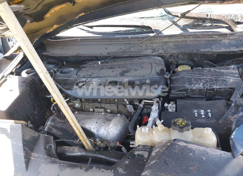 Photo 10 of 2019 Jeep Cherokee LATITUDE FWD (VIN 1C4PJLCB2KD454563)