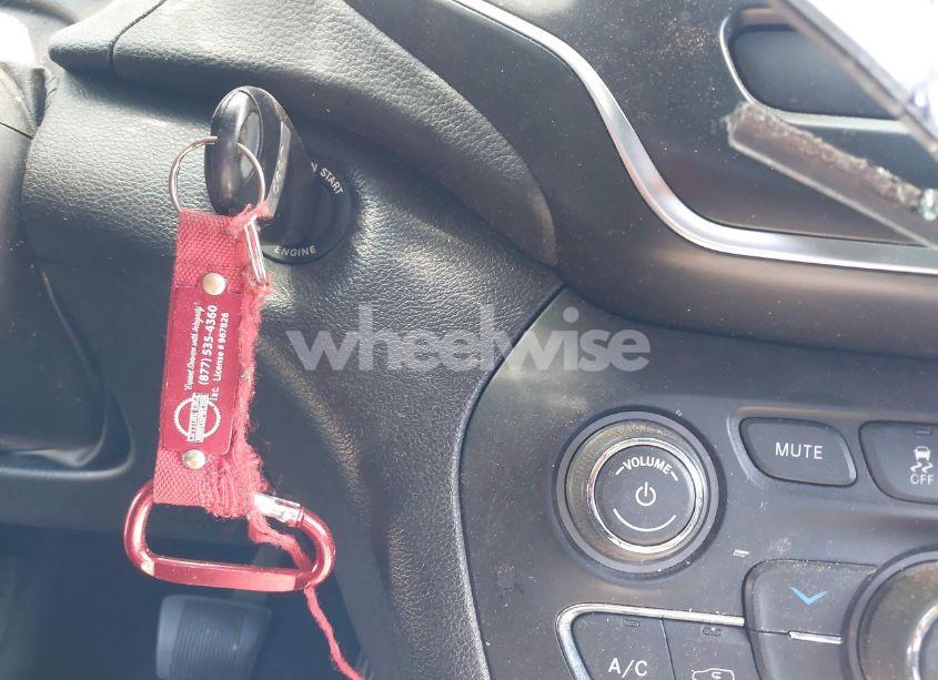 Photo 11 of 2019 Jeep Cherokee LATITUDE FWD (VIN 1C4PJLCB2KD454563)