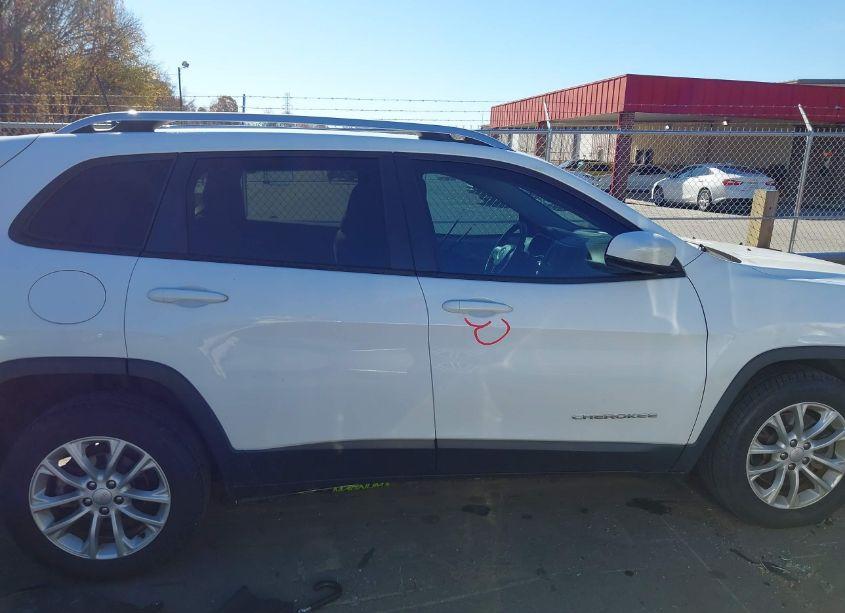 Photo 14 of 2020 Jeep Cherokee LATITUDE FWD (VIN 1C4PJLCB2LD571139)