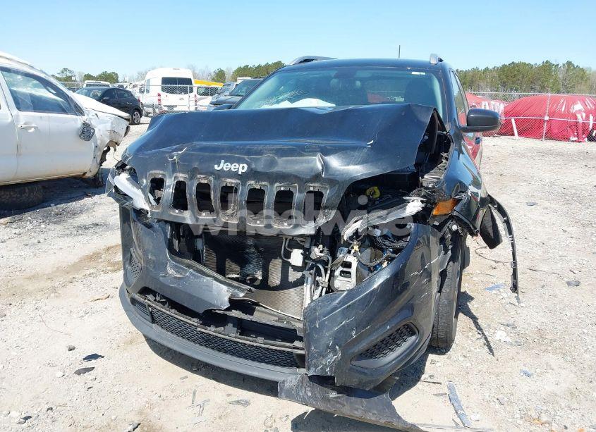Photo 6 of 2020 Jeep Cherokee LATITUDE FWD (VIN 1C4PJLCB2LD581248)