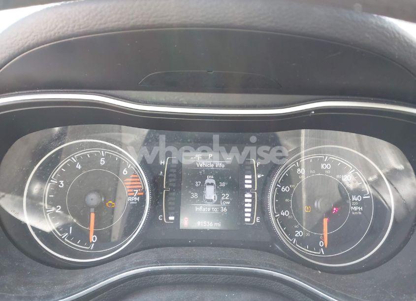 Photo 7 of 2020 Jeep Cherokee LATITUDE FWD (VIN 1C4PJLCB2LD581248)