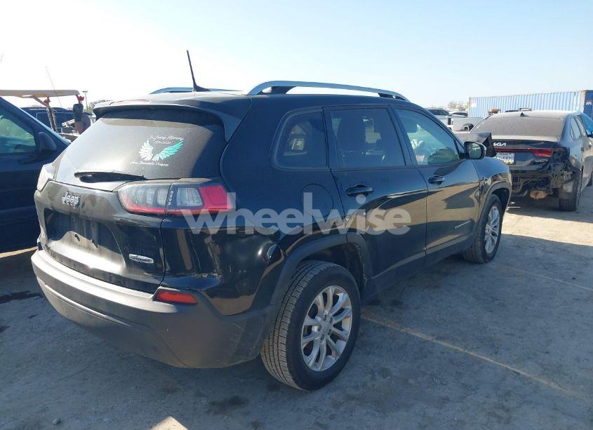 Photo 4 of 2020 Jeep Cherokee LATITUDE FWD (VIN 1C4PJLCB2LD581539)