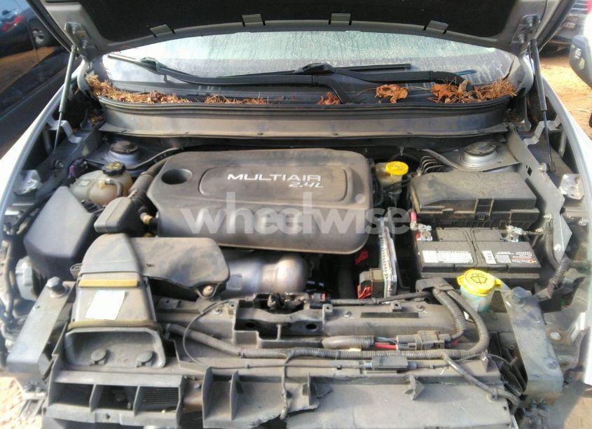 Photo 10 of 2014 Jeep Cherokee LATITUDE (VIN 1C4PJLCB3EW100608)