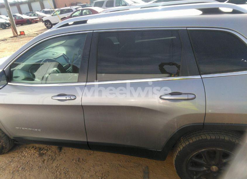 Photo 15 of 2014 Jeep Cherokee LATITUDE (VIN 1C4PJLCB3EW100608)