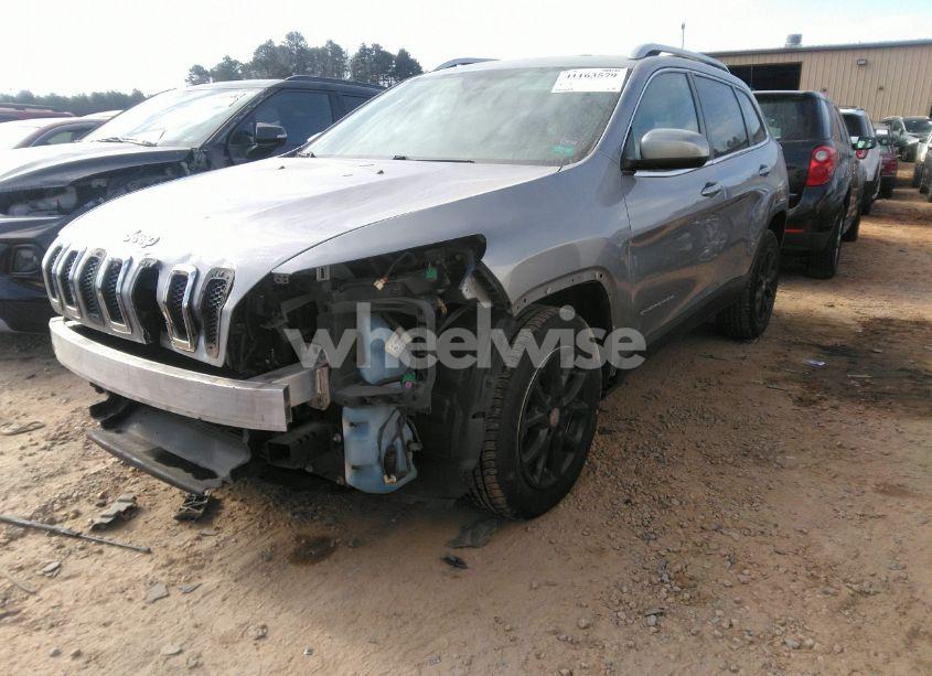 Photo 2 of 2014 Jeep Cherokee LATITUDE (VIN 1C4PJLCB3EW100608)