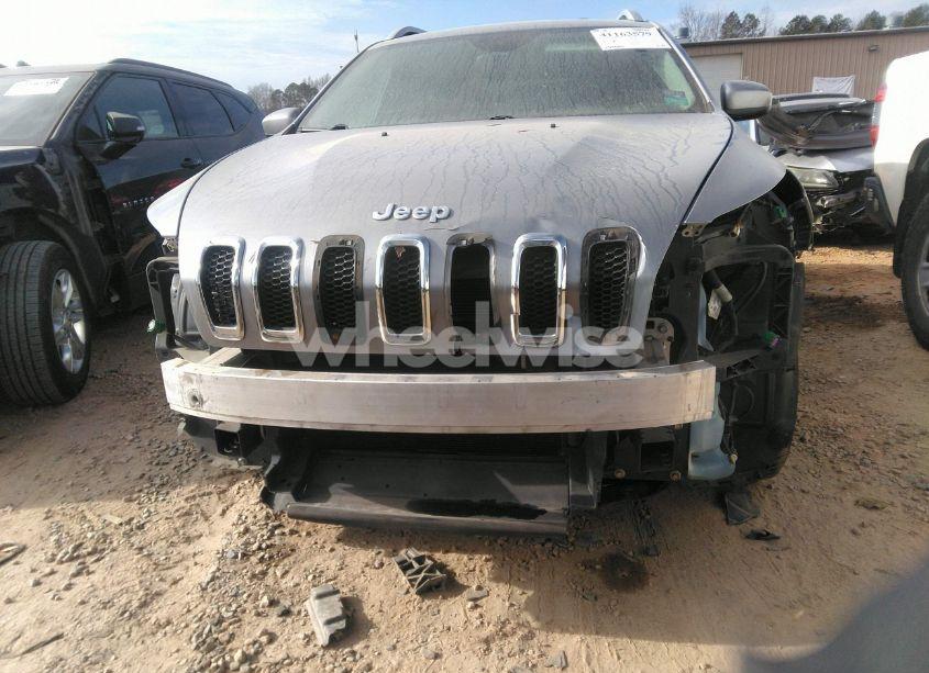 Photo 6 of 2014 Jeep Cherokee LATITUDE (VIN 1C4PJLCB3EW100608)