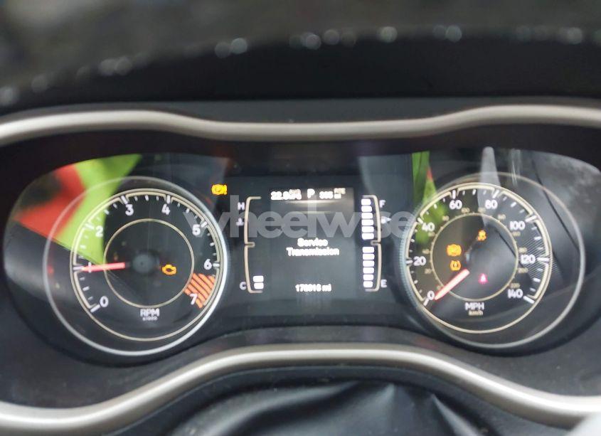 Photo 7 of 2014 Jeep Cherokee LATITUDE (VIN 1C4PJLCB3EW231862)