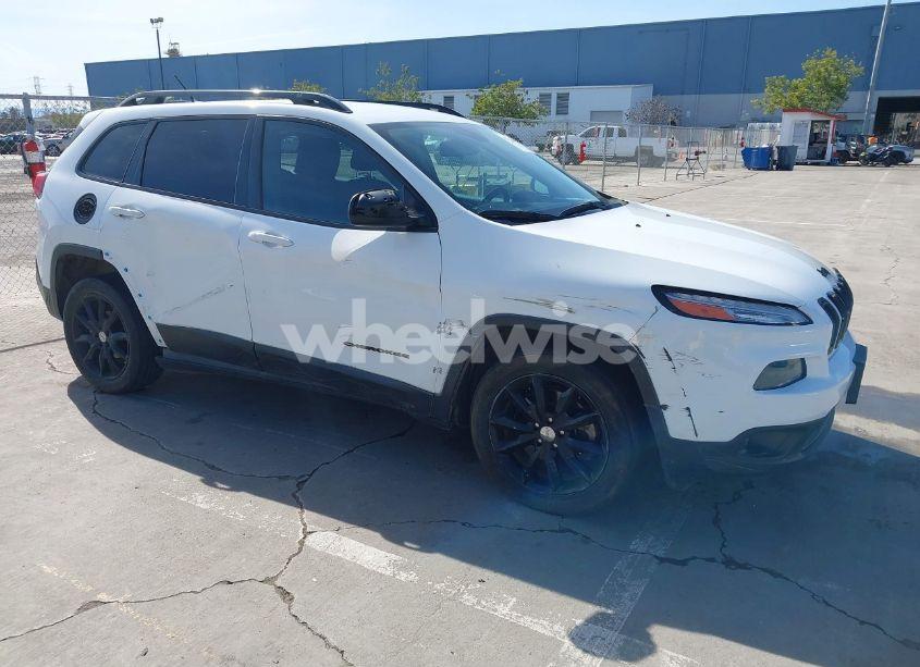 2014 Jeep Cherokee ALTITUDE (VIN 1C4PJLCB3EW302204) main photo