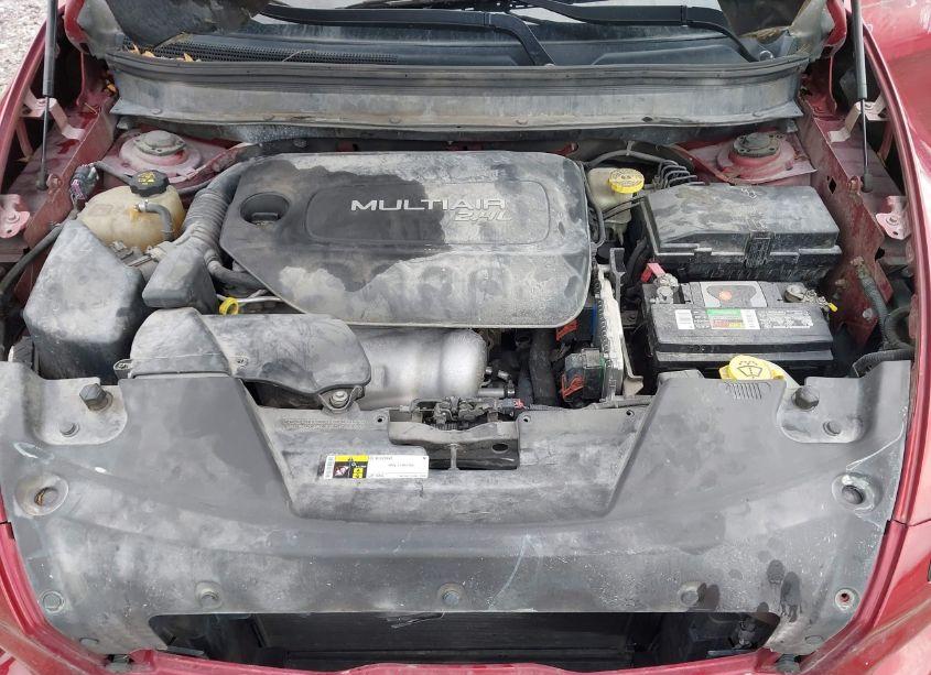 Photo 10 of 2015 Jeep Cherokee LATITUDE (VIN 1C4PJLCB3FW536828)