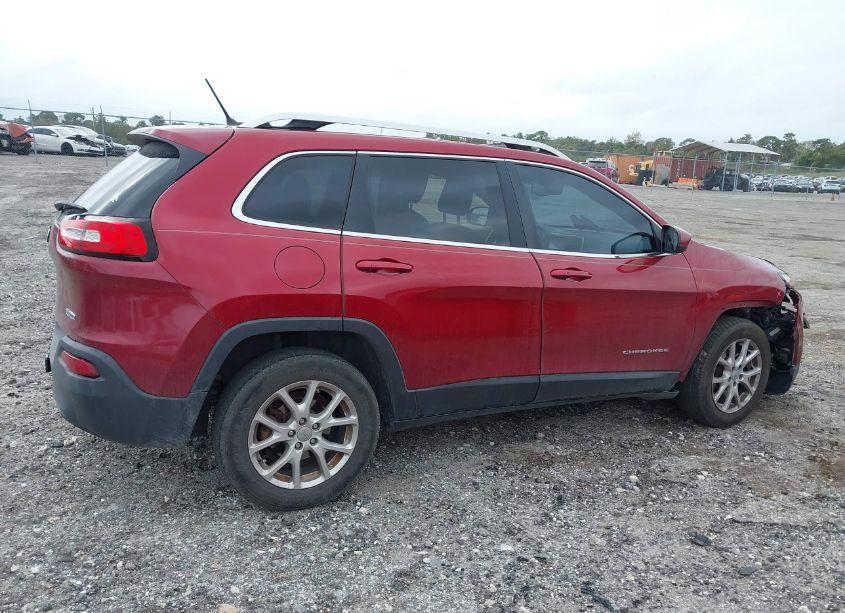 Photo 14 of 2015 Jeep Cherokee LATITUDE (VIN 1C4PJLCB3FW536828)