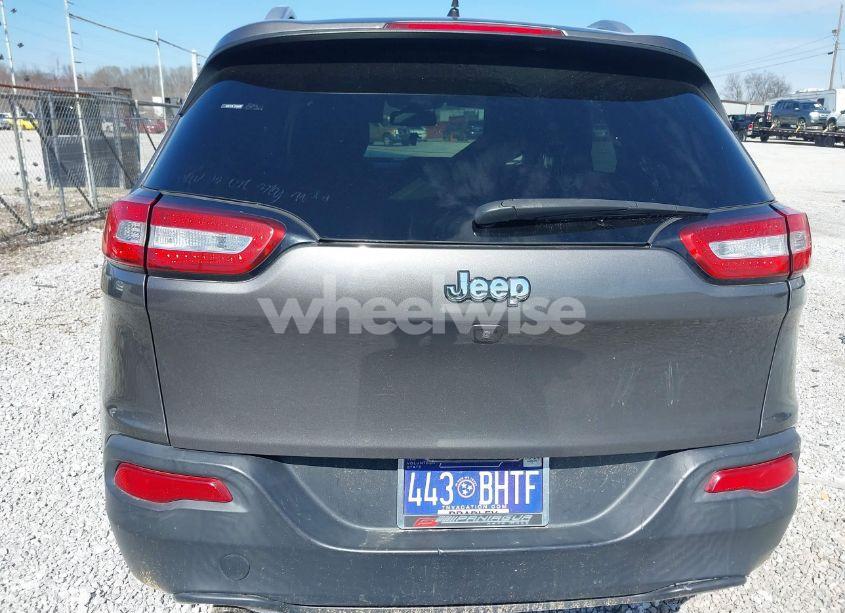 Photo 15 of 2015 Jeep Cherokee LATITUDE (VIN 1C4PJLCB3FW683893)