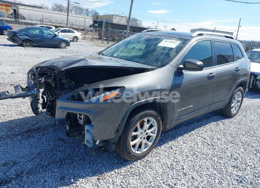 Photo 2 of 2015 Jeep Cherokee LATITUDE (VIN 1C4PJLCB3FW683893)