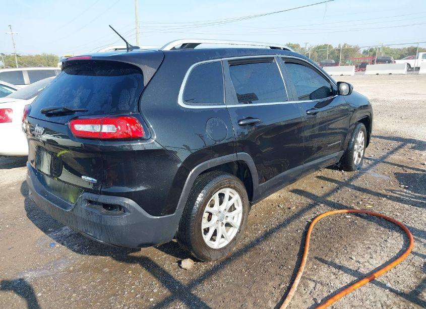 Photo 4 of 2015 Jeep Cherokee LATITUDE (VIN 1C4PJLCB3FW706802)