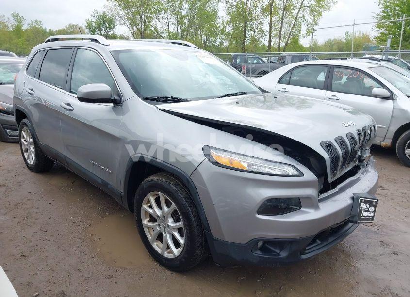 2015 Jeep Cherokee LATITUDE (VIN 1C4PJLCB3FW791396) main photo