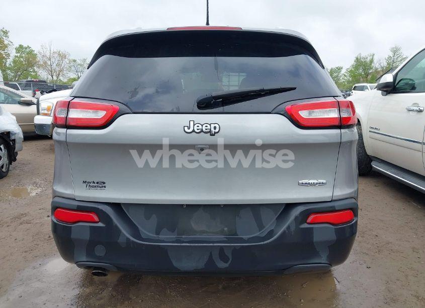Photo 17 of 2015 Jeep Cherokee LATITUDE (VIN 1C4PJLCB3FW791396)