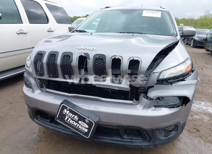 Photo 6 of 2015 Jeep Cherokee LATITUDE (VIN 1C4PJLCB3FW791396)