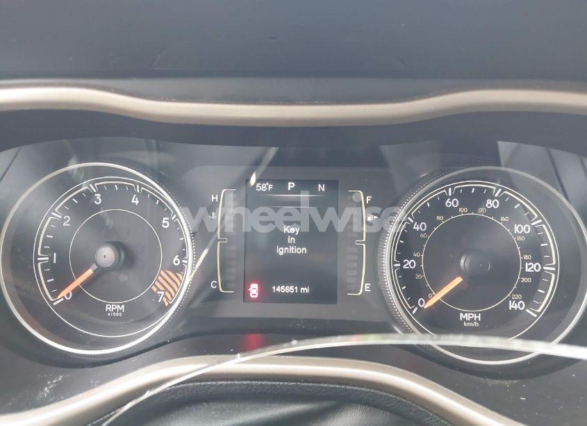 Photo 7 of 2015 Jeep Cherokee LATITUDE (VIN 1C4PJLCB3FW791396)