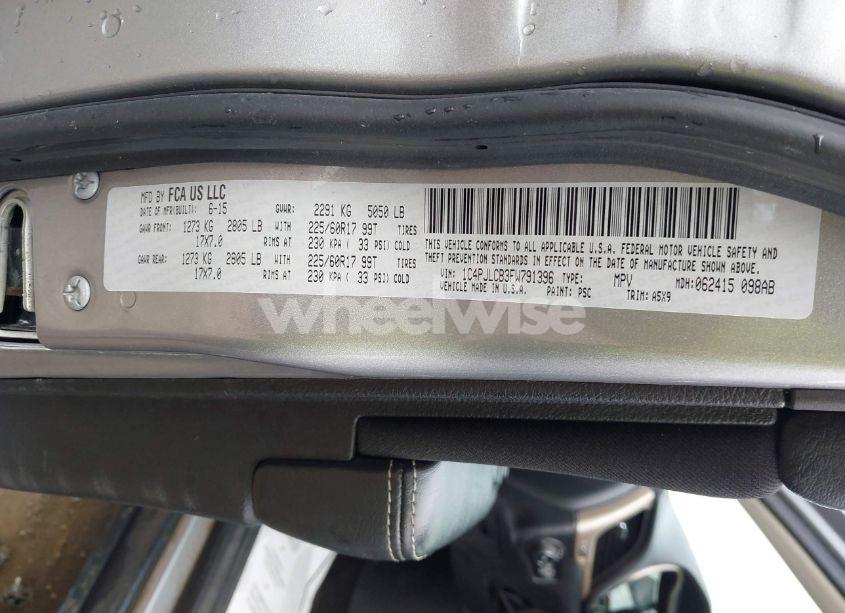 Photo 9 of 2015 Jeep Cherokee LATITUDE (VIN 1C4PJLCB3FW791396)