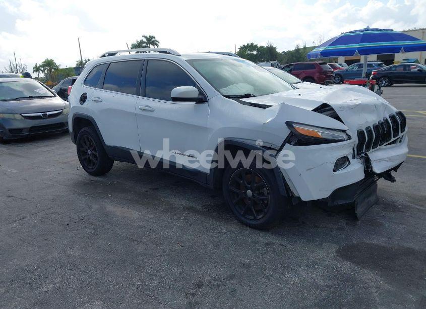 2016 Jeep Cherokee LATITUDE (VIN 1C4PJLCB3GW135247) main photo
