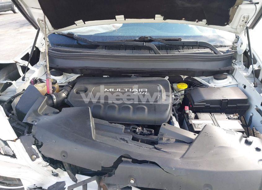 Photo 10 of 2016 Jeep Cherokee LATITUDE (VIN 1C4PJLCB3GW135247)