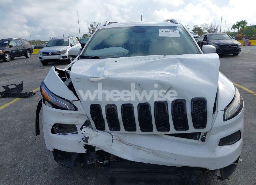 Photo 13 of 2016 Jeep Cherokee LATITUDE (VIN 1C4PJLCB3GW135247)