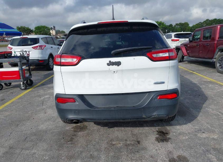 Photo 17 of 2016 Jeep Cherokee LATITUDE (VIN 1C4PJLCB3GW135247)