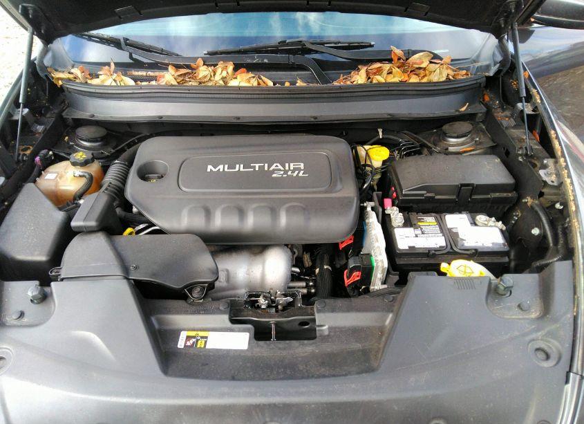 Photo 10 of 2016 Jeep Cherokee LATITUDE (VIN 1C4PJLCB3GW158009)