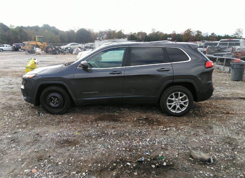 Photo 14 of 2016 Jeep Cherokee LATITUDE (VIN 1C4PJLCB3GW158009)