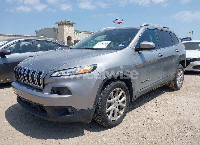 Photo 2 of 2016 Jeep Cherokee LATITUDE (VIN 1C4PJLCB3GW200355)