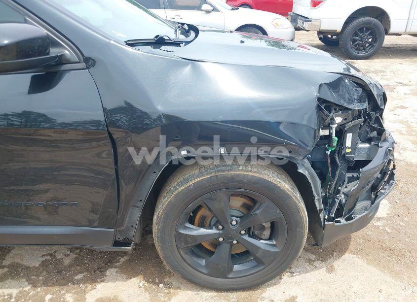 Photo 6 of 2016 Jeep Cherokee ALTITUDE (VIN 1C4PJLCB3GW221996)