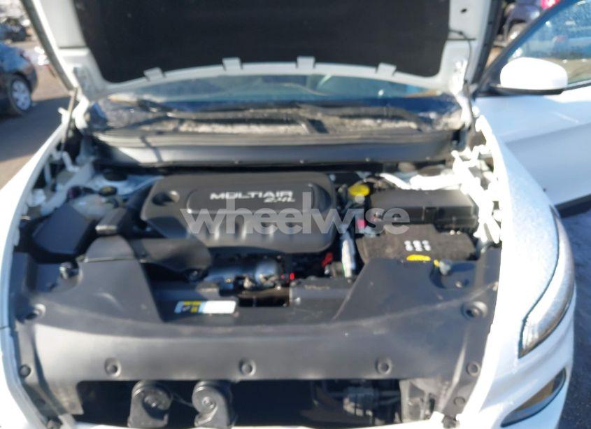 Photo 10 of 2016 Jeep Cherokee 75TH ANNIVERSARY (VIN 1C4PJLCB3GW287447)