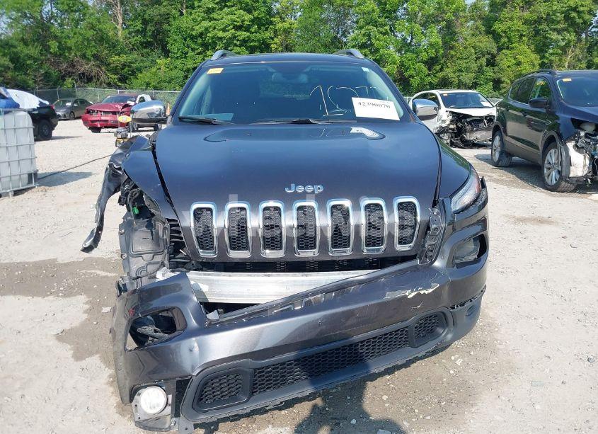 Photo 13 of 2016 Jeep Cherokee LATITUDE (VIN 1C4PJLCB3GW303145)