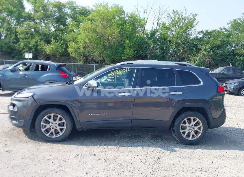 Photo 15 of 2016 Jeep Cherokee LATITUDE (VIN 1C4PJLCB3GW303145)