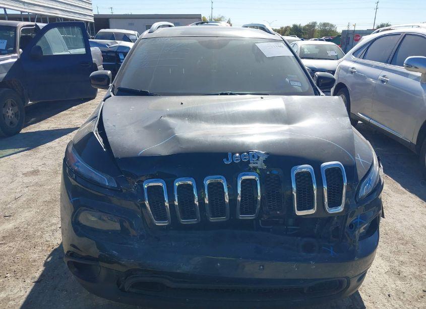 Photo 12 of 2017 Jeep Cherokee LATITUDE FWD (VIN 1C4PJLCB3HD222367)