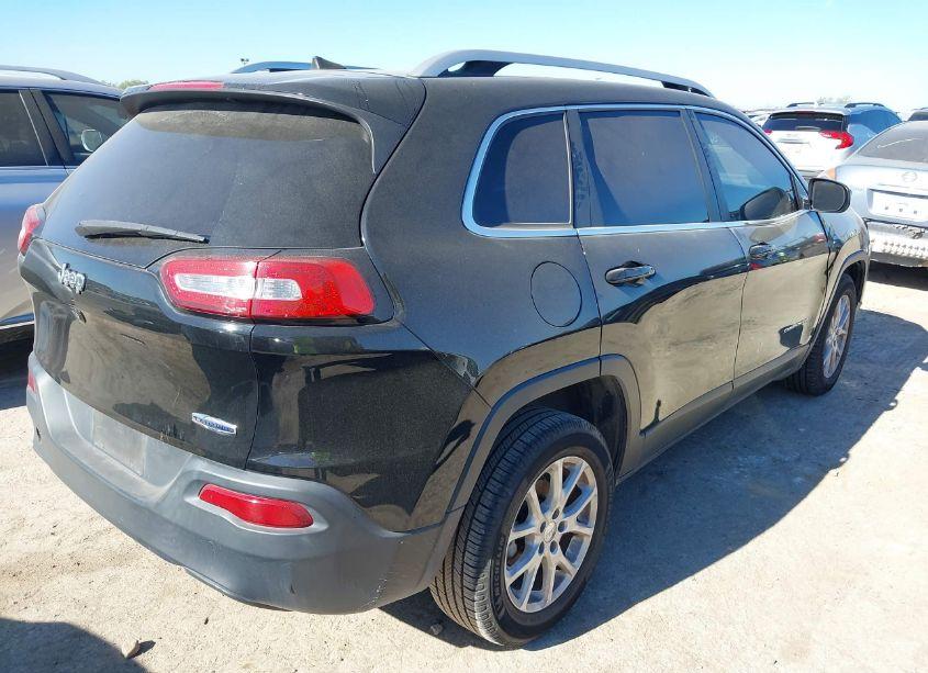 Photo 4 of 2017 Jeep Cherokee LATITUDE FWD (VIN 1C4PJLCB3HD222367)